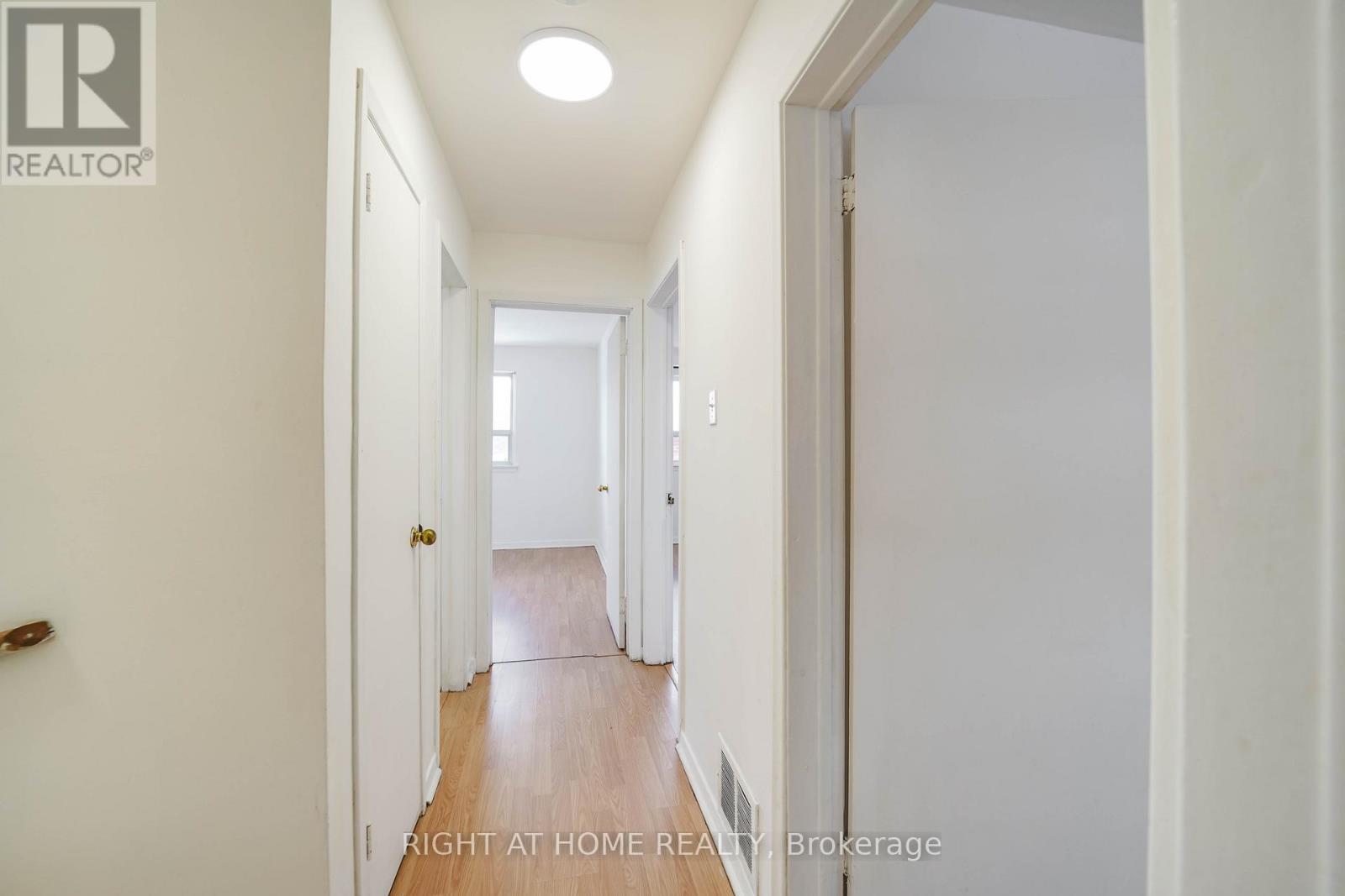 4 Pender Crescent, Toronto, Ontario  M1T 2M7 - Photo 27 - E12825406