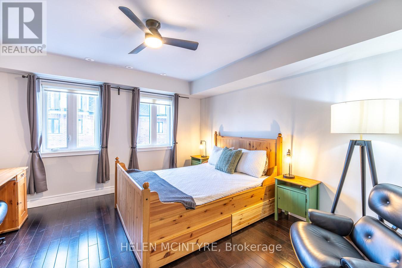 52 Cormier Heights, Toronto, Ontario  M8Z 0B5 - Photo 21 - W12808382