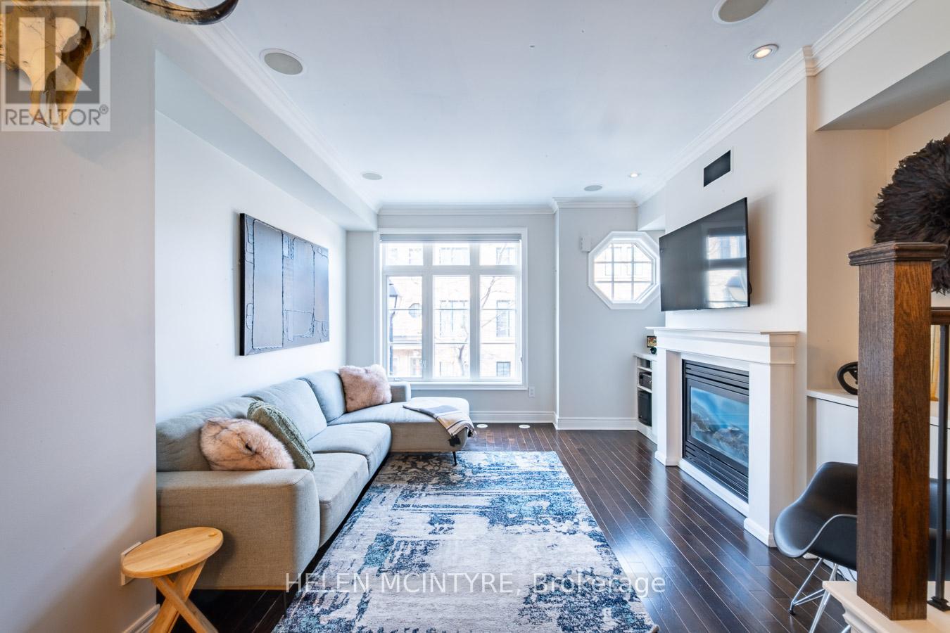 52 Cormier Heights, Toronto, Ontario  M8Z 0B5 - Photo 30 - W12808382