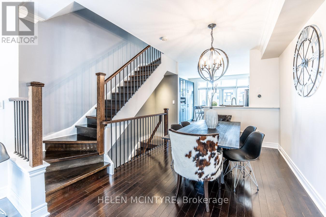 52 Cormier Heights, Toronto, Ontario  M8Z 0B5 - Photo 5 - W12808382