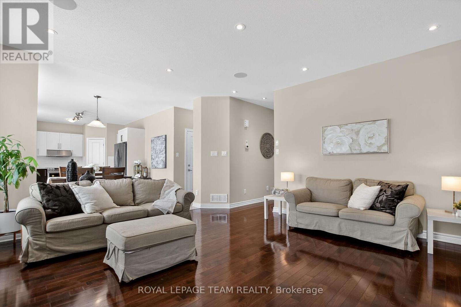 379 Langrell Crescent, Ottawa, Ontario  K2J 5R8 - Photo 13 - X12830634