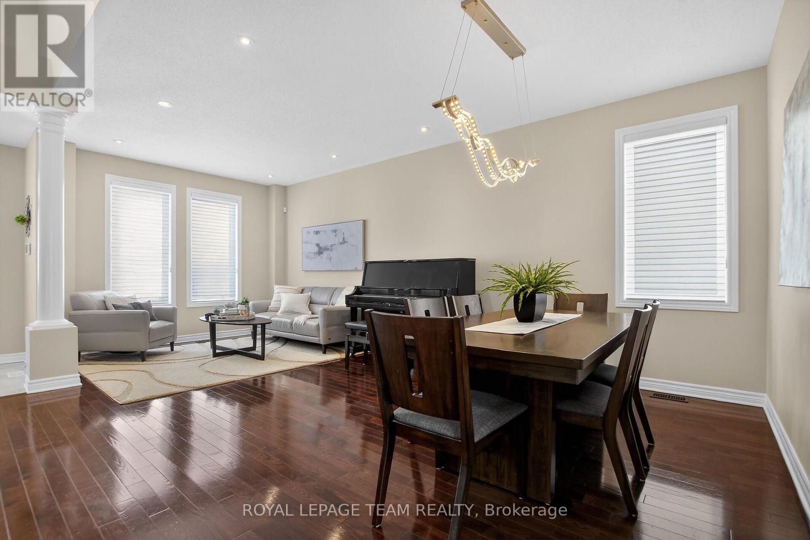 379 Langrell Crescent, Ottawa, Ontario  K2J 5R8 - Photo 4 - X12830634