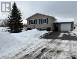 400 SWEEZEY COURT, Pembroke, Ontario
