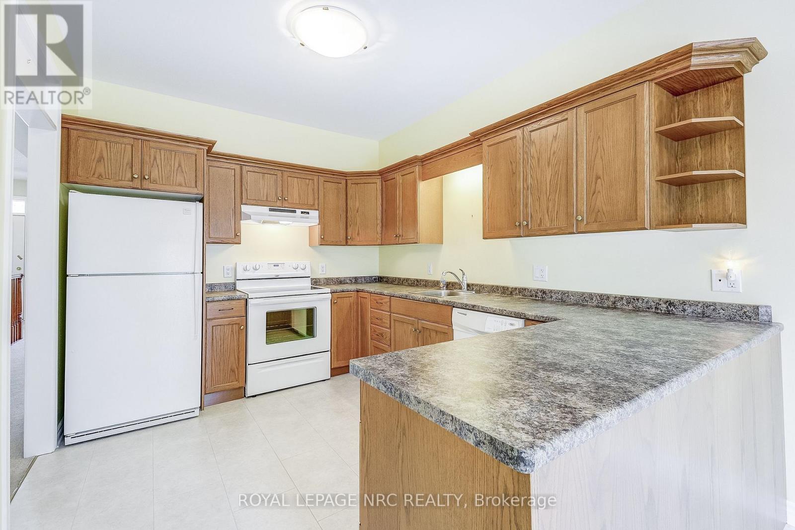 12 - 92 Loretta Drive, Niagara-On-The-Lake, Ontario  L0S 1T0 - Photo 10 - X12830648