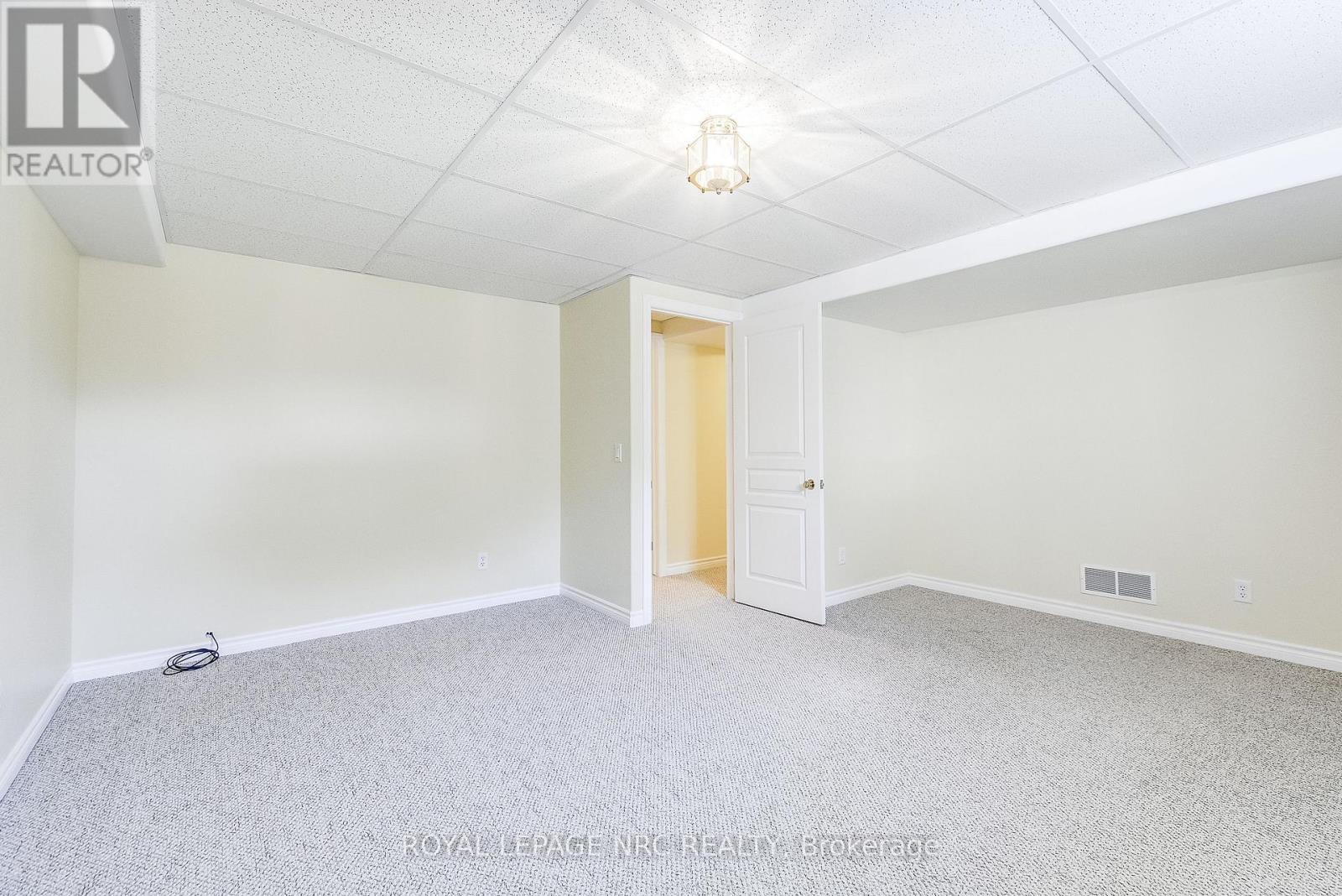 12 - 92 Loretta Drive, Niagara-On-The-Lake, Ontario  L0S 1T0 - Photo 26 - X12830648