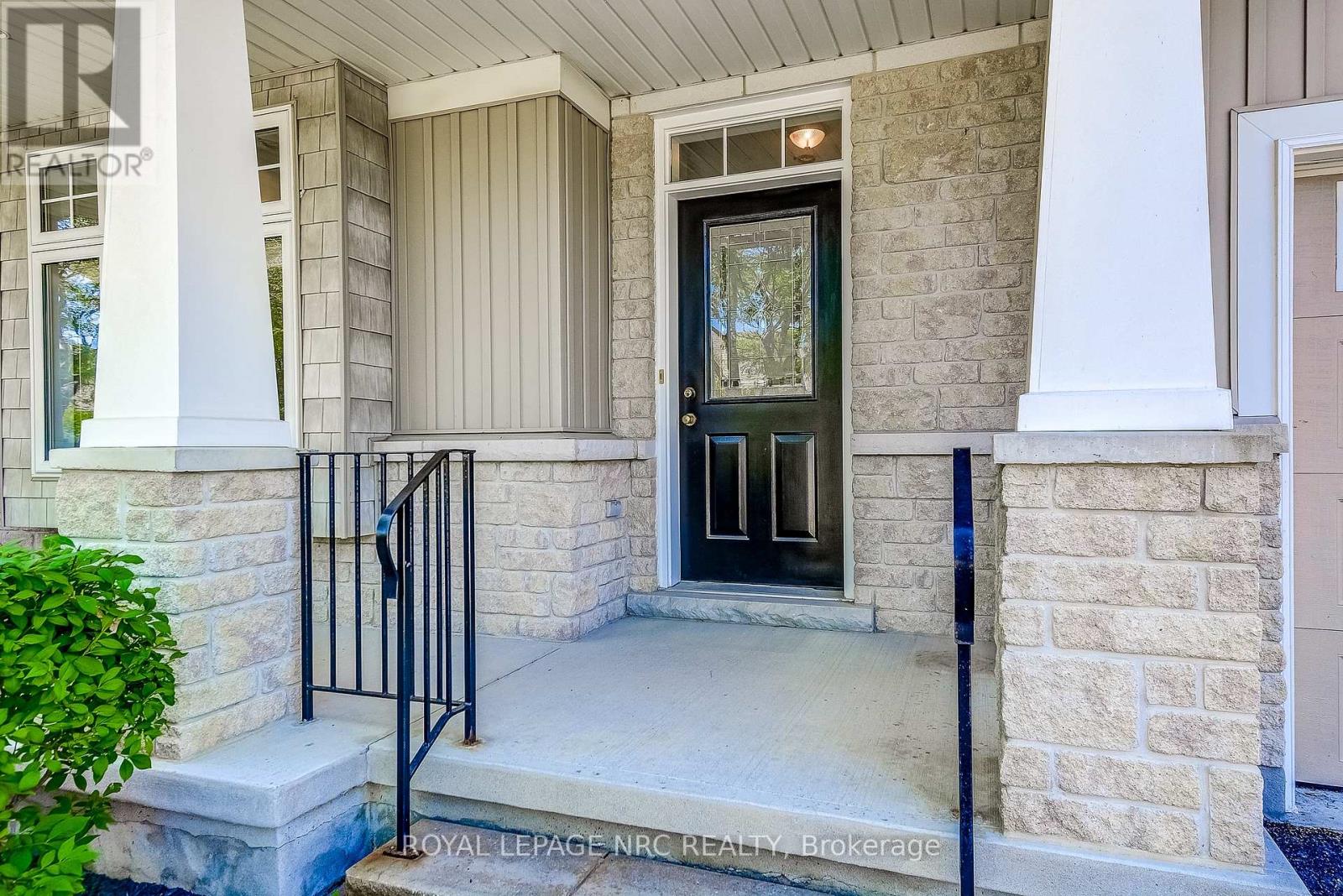 12 - 92 Loretta Drive, Niagara-On-The-Lake, Ontario  L0S 1T0 - Photo 3 - X12830648