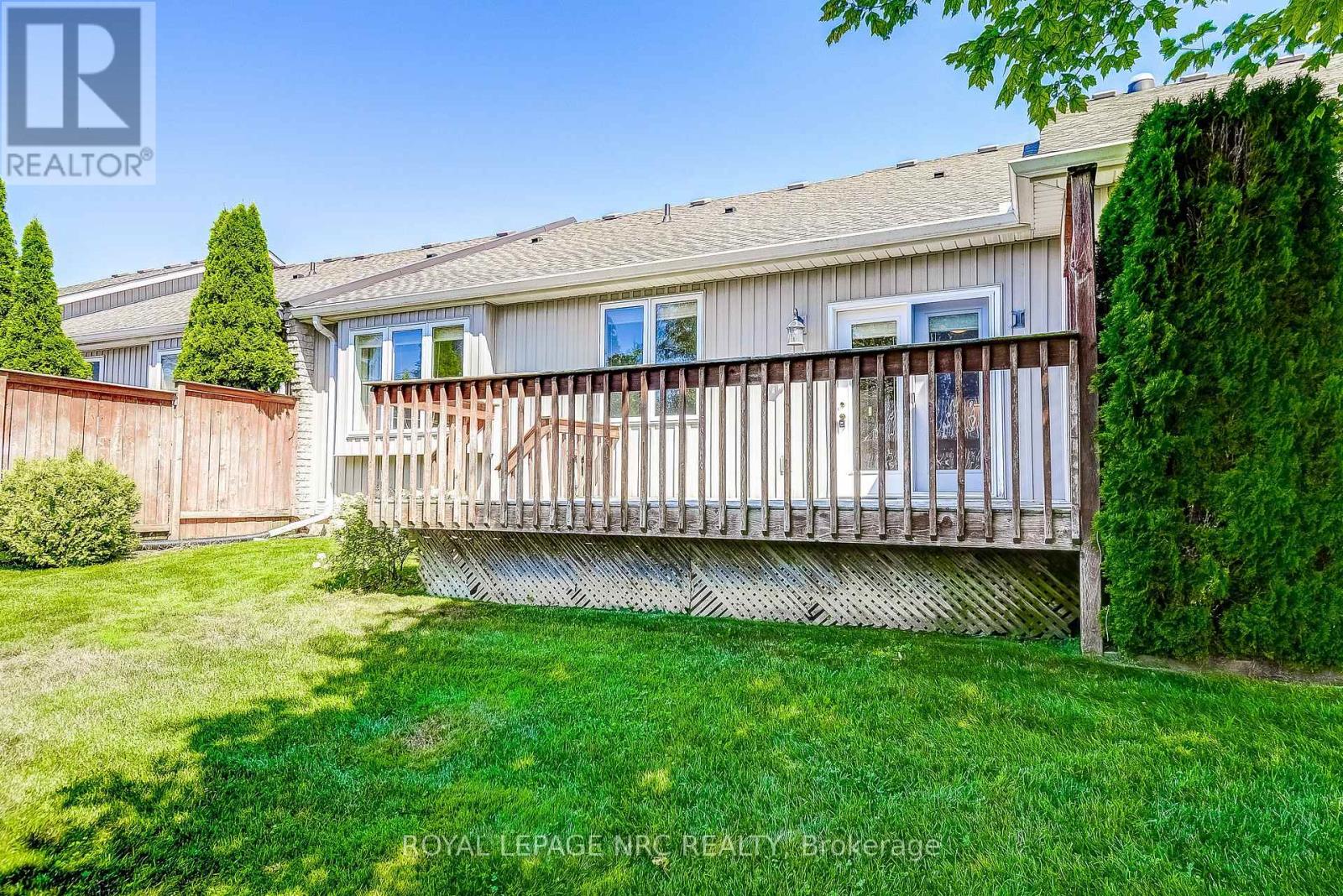 12 - 92 Loretta Drive, Niagara-On-The-Lake, Ontario  L0S 1T0 - Photo 33 - X12830648