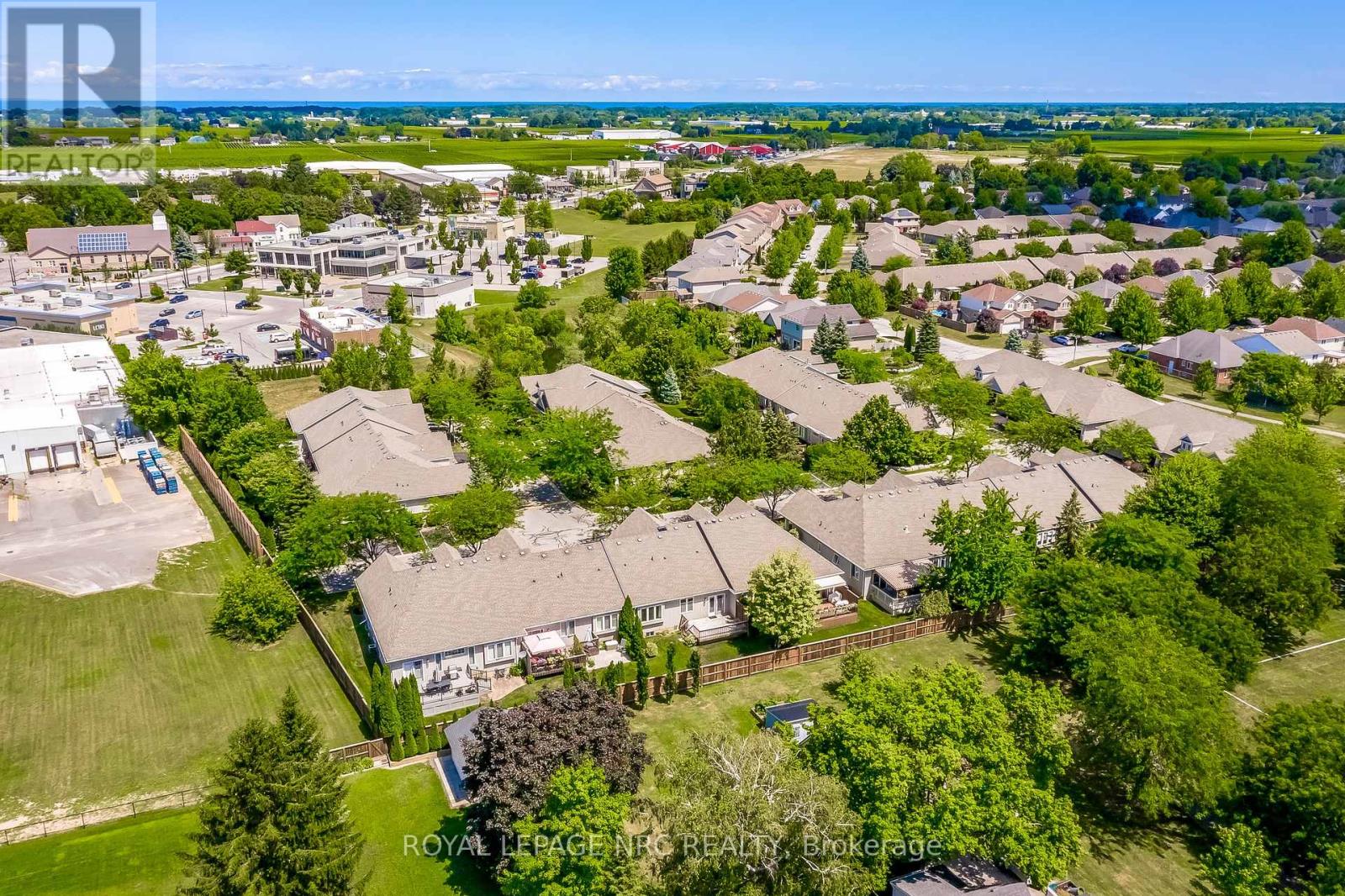 12 - 92 Loretta Drive, Niagara-On-The-Lake, Ontario  L0S 1T0 - Photo 39 - X12830648