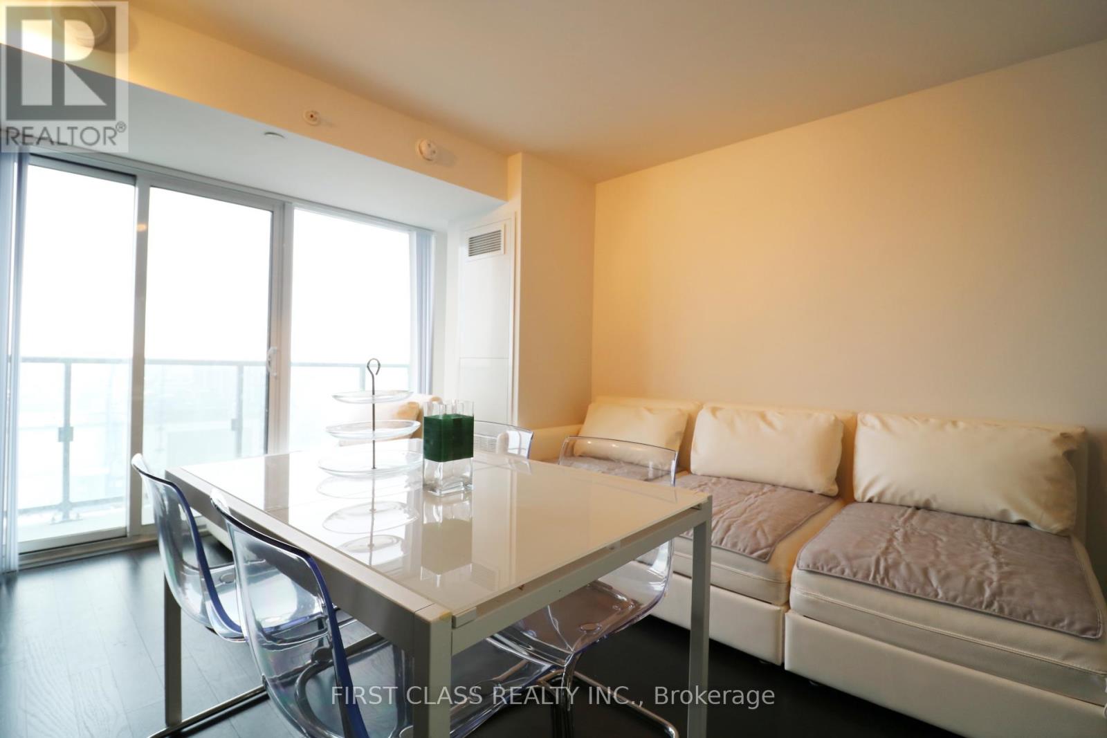 2612 - 955 Bay Street, Toronto (Bay Street Corridor), Ontario  M5S 0C6 - Photo 3 - C12830678