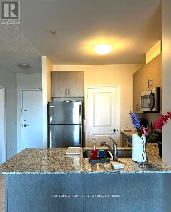 821 - 39 New Delhi Drive, Markham, Ontario  L3S 0E1 - Photo 3 - N12830632