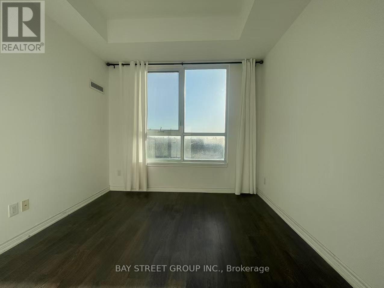 502 - 11611 Yonge Street, Richmond Hill, Ontario  L4E 1G2 - Photo 10 - N12830688