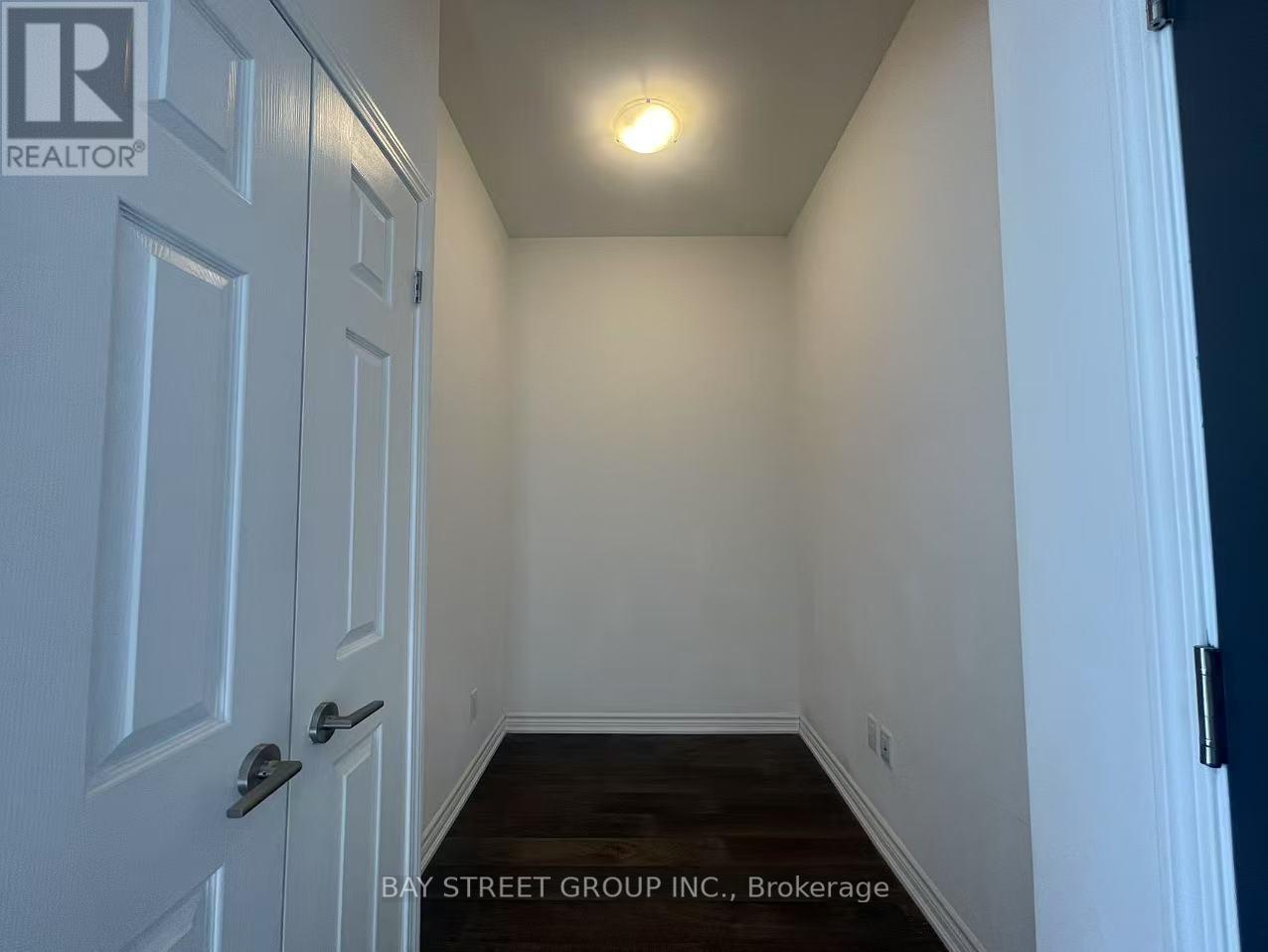 502 - 11611 Yonge Street, Richmond Hill, Ontario  L4E 1G2 - Photo 13 - N12830688