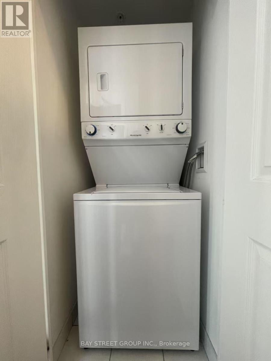 502 - 11611 Yonge Street, Richmond Hill, Ontario  L4E 1G2 - Photo 17 - N12830688