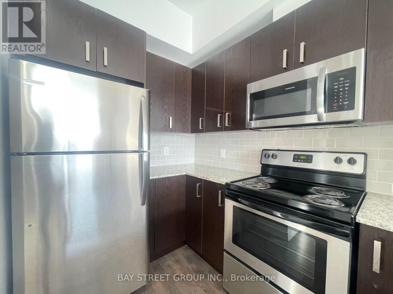 502 - 11611 Yonge Street, Richmond Hill, Ontario  L4E 1G2 - Photo 2 - N12830688