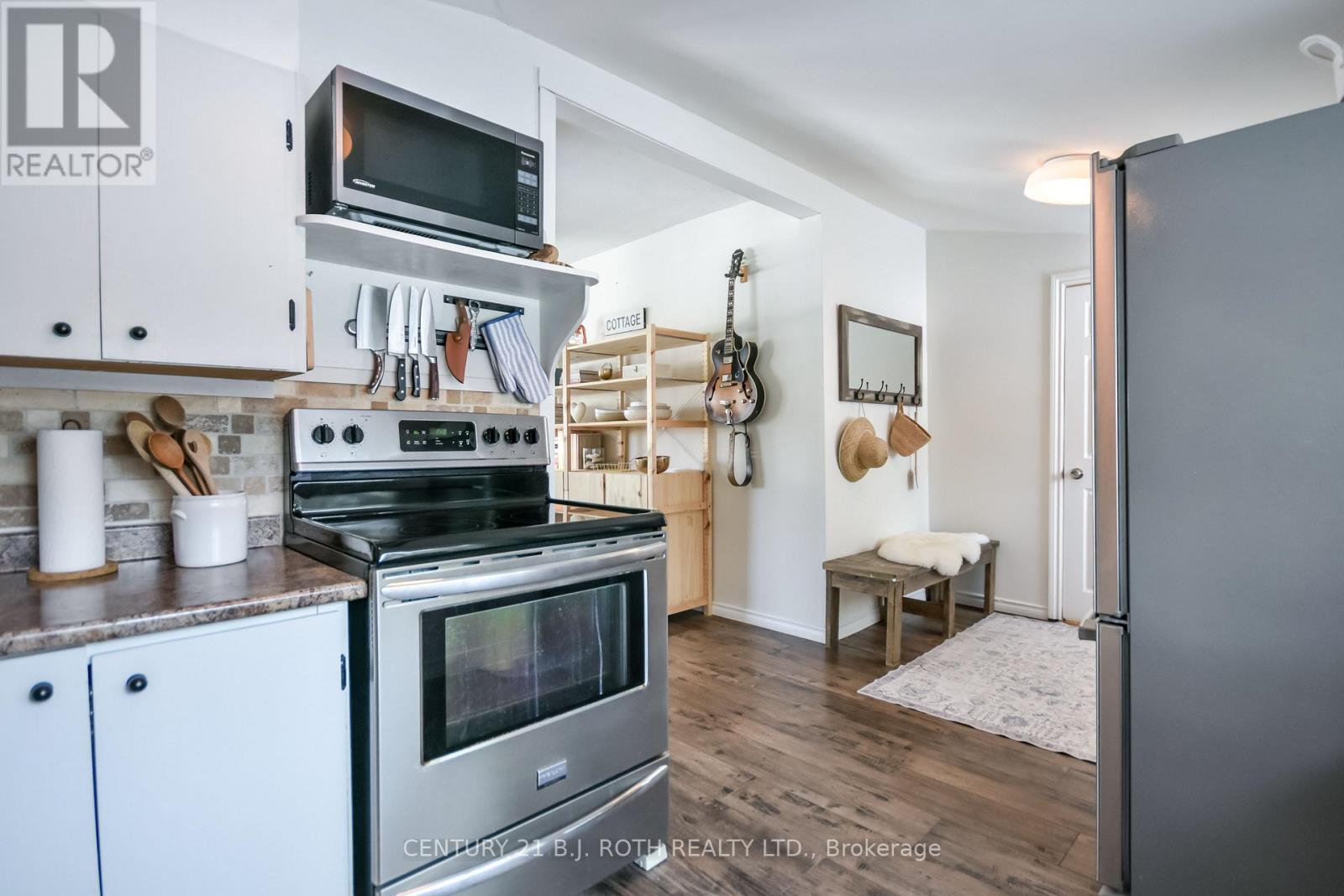 112 Ouida Street, Tay (Waubaushene), Ontario  L0K 2C0 - Photo 12 - S12830682