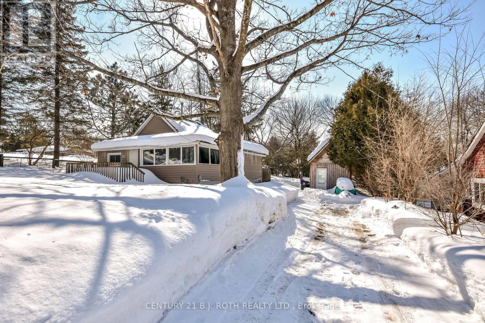 112 Ouida Street, Tay (Waubaushene), Ontario  L0K 2C0 - Photo 3 - S12830682