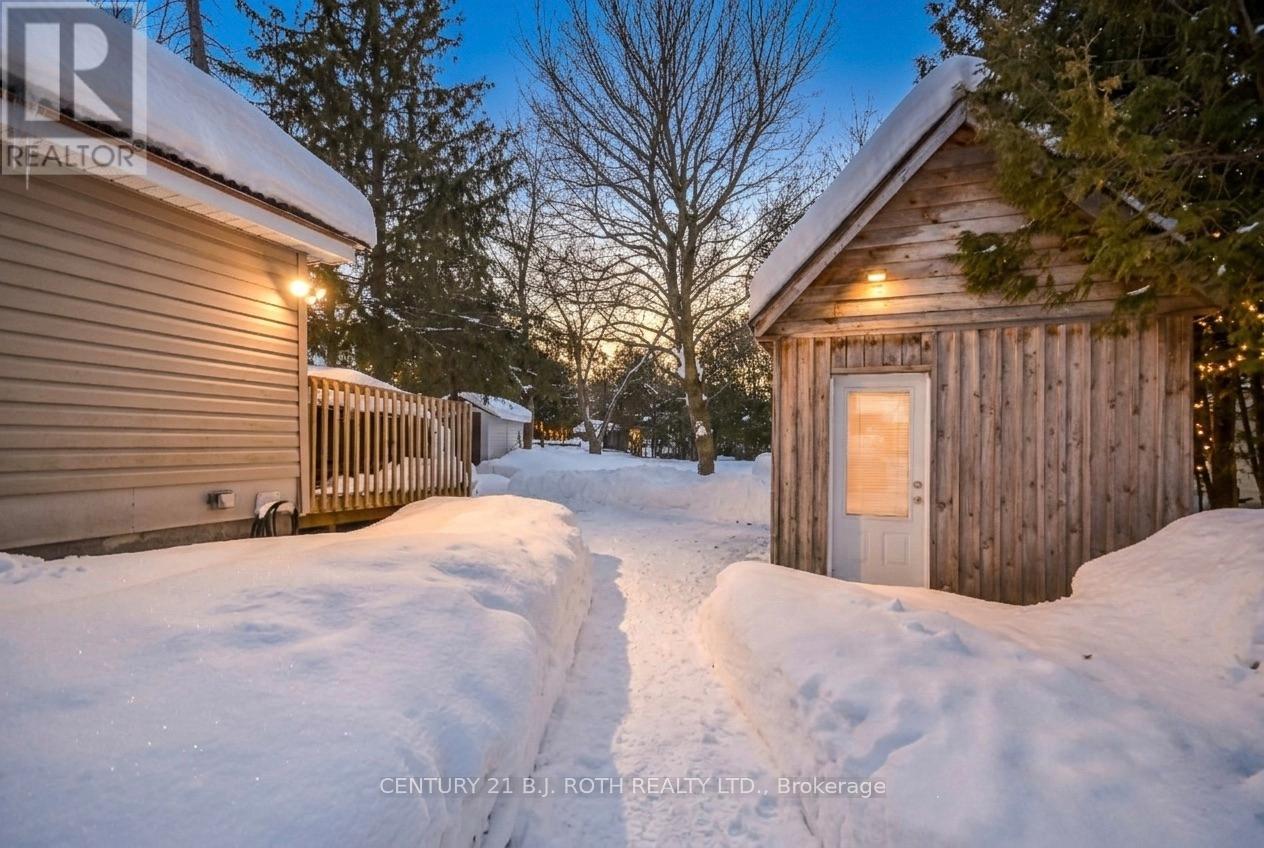 112 Ouida Street, Tay (Waubaushene), Ontario  L0K 2C0 - Photo 5 - S12830682