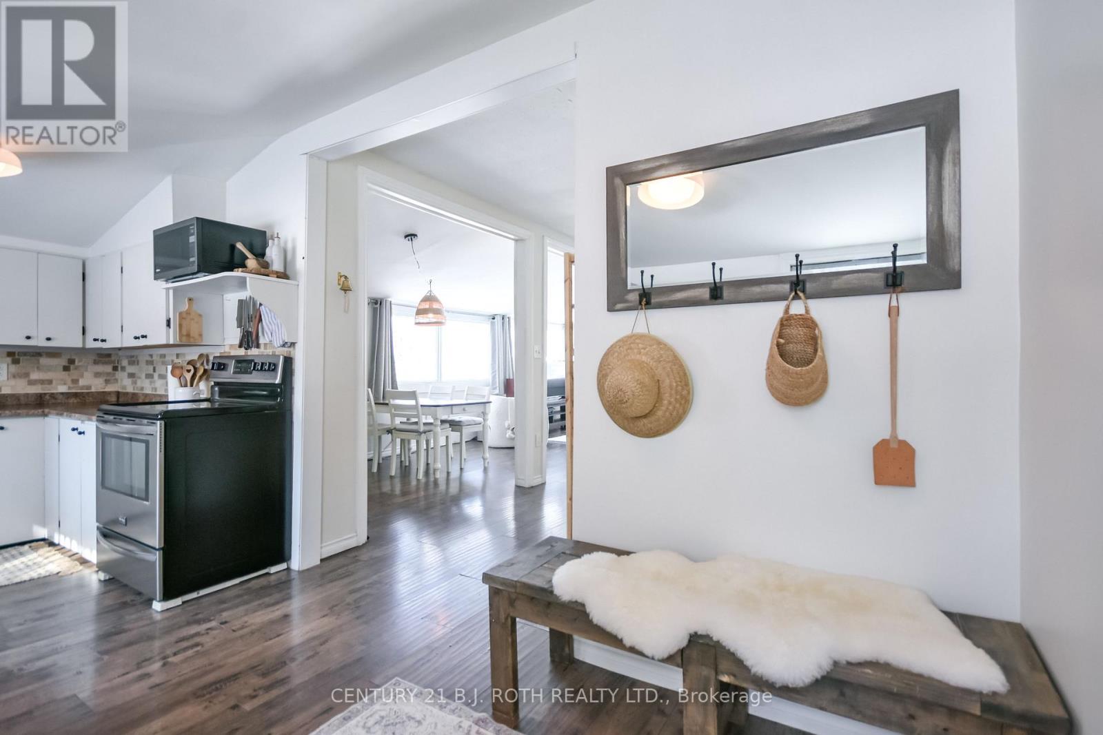 112 Ouida Street, Tay (Waubaushene), Ontario  L0K 2C0 - Photo 7 - S12830682