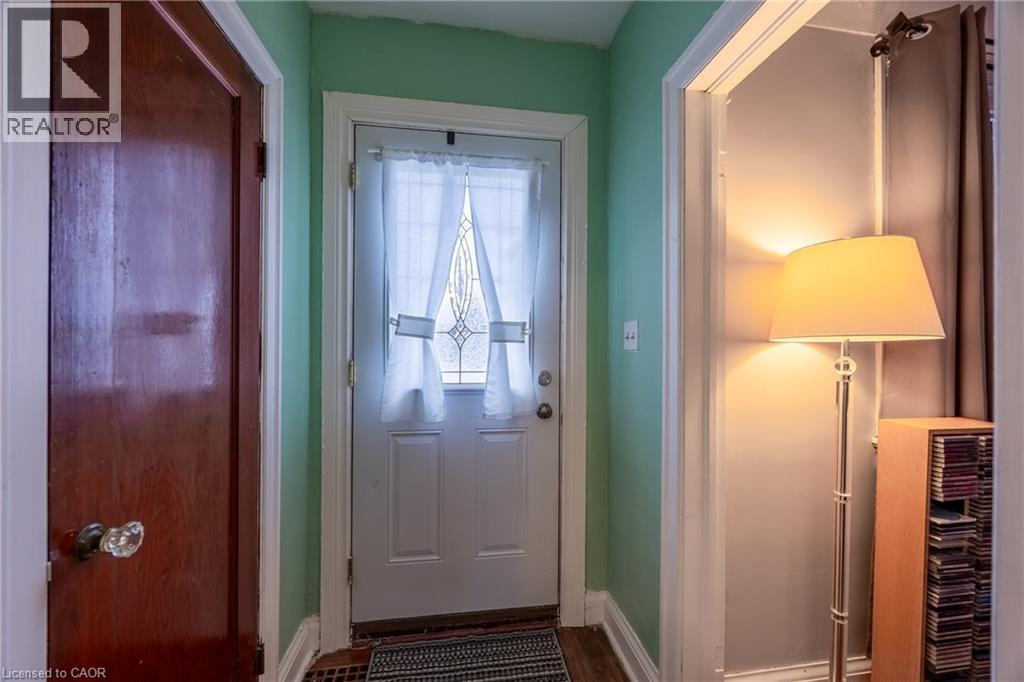 79 Gordon Street, Brantford, Ontario  N3S 2N5 - Photo 9 - 40808194