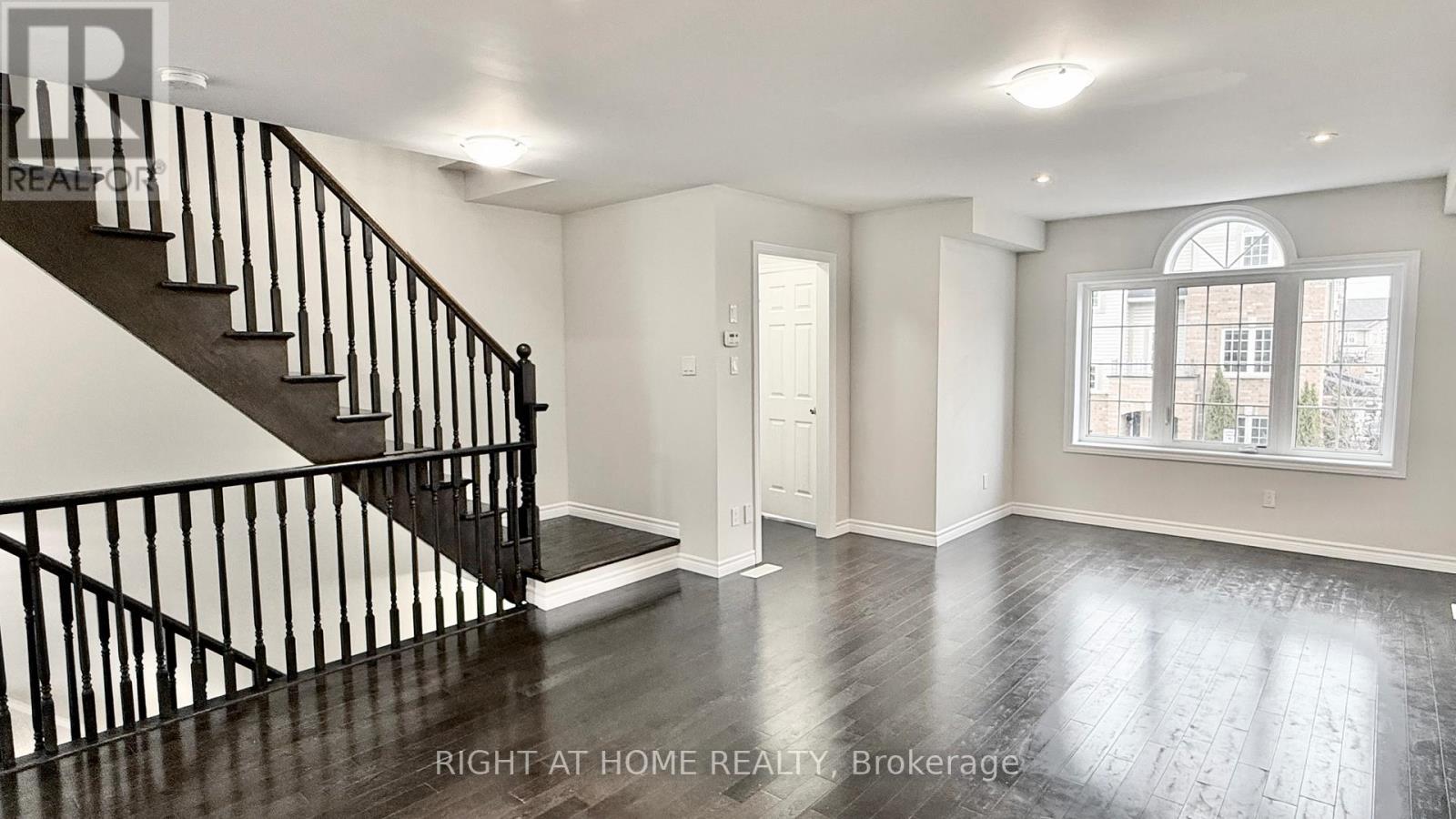 87 Mayland Trail, Hamilton, Ontario  L8J 0G4 - Photo 9 - X12830674