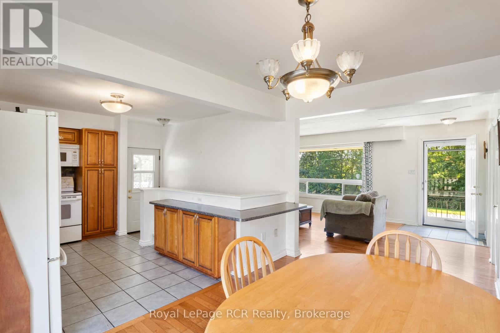 141 North Water Street W, Wellington North, Ontario  N0G 2L3 - Photo 17 - X12830690