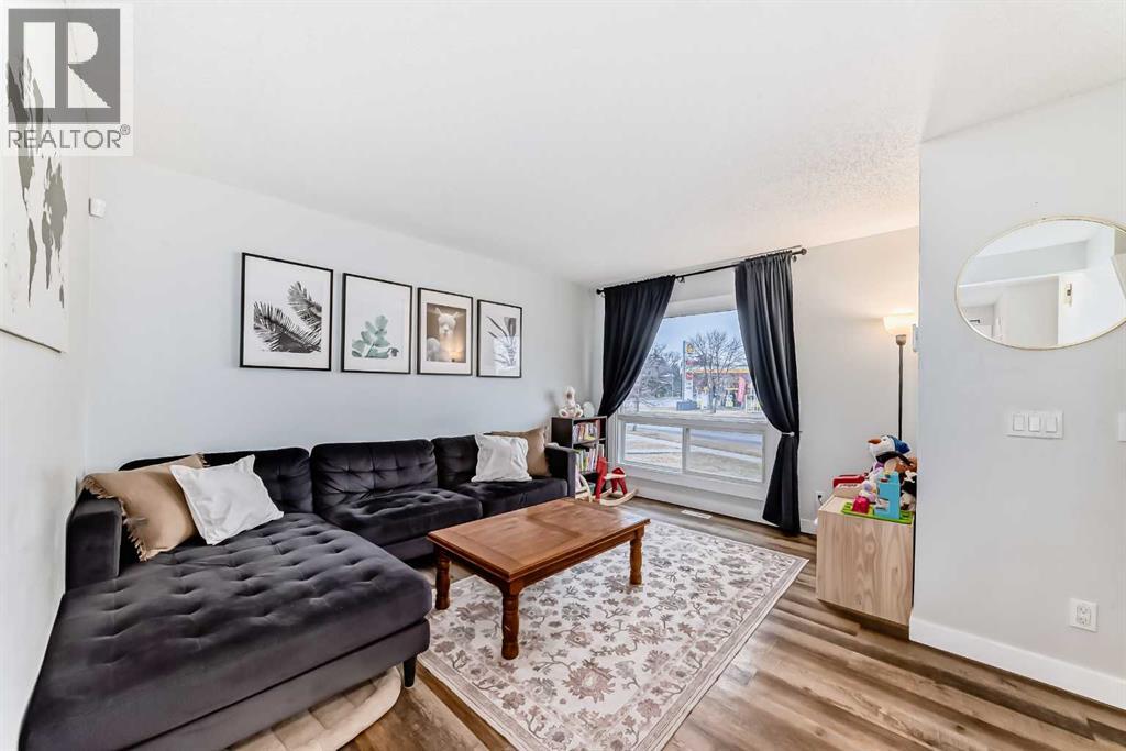 1227 137 Avenue Se, Calgary, Alberta  T2J 6N5 - Photo 8 - A2289554