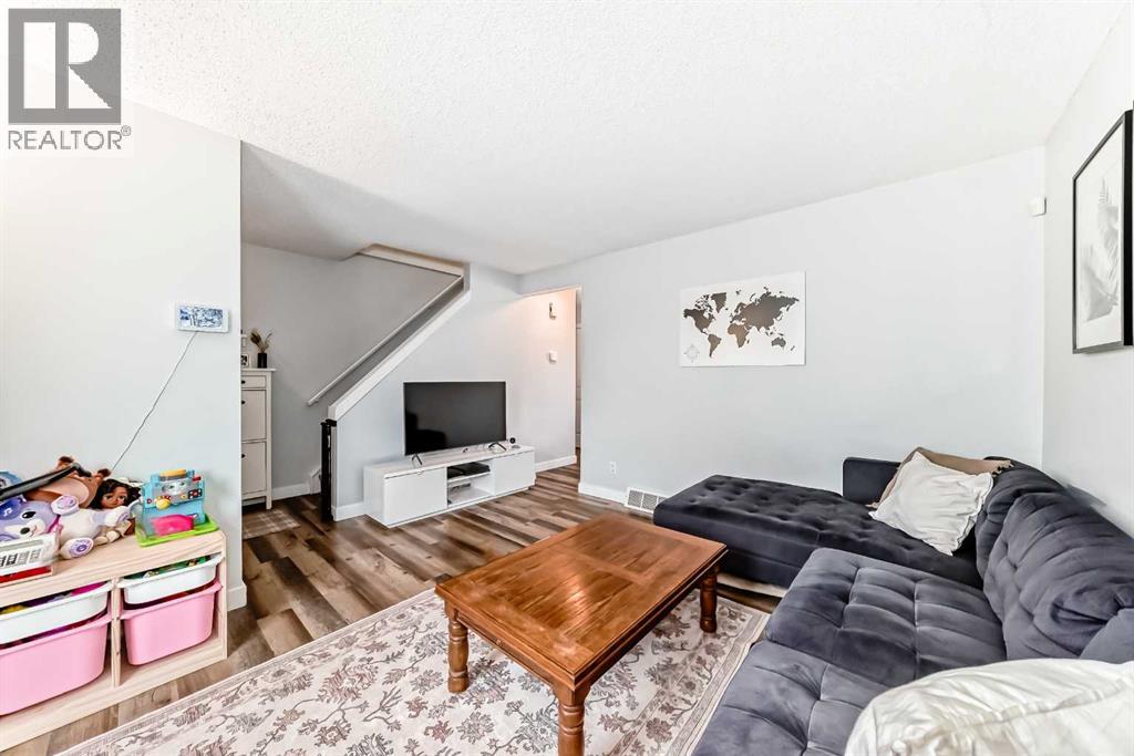 1227 137 Avenue Se, Calgary, Alberta  T2J 6N5 - Photo 9 - A2289554