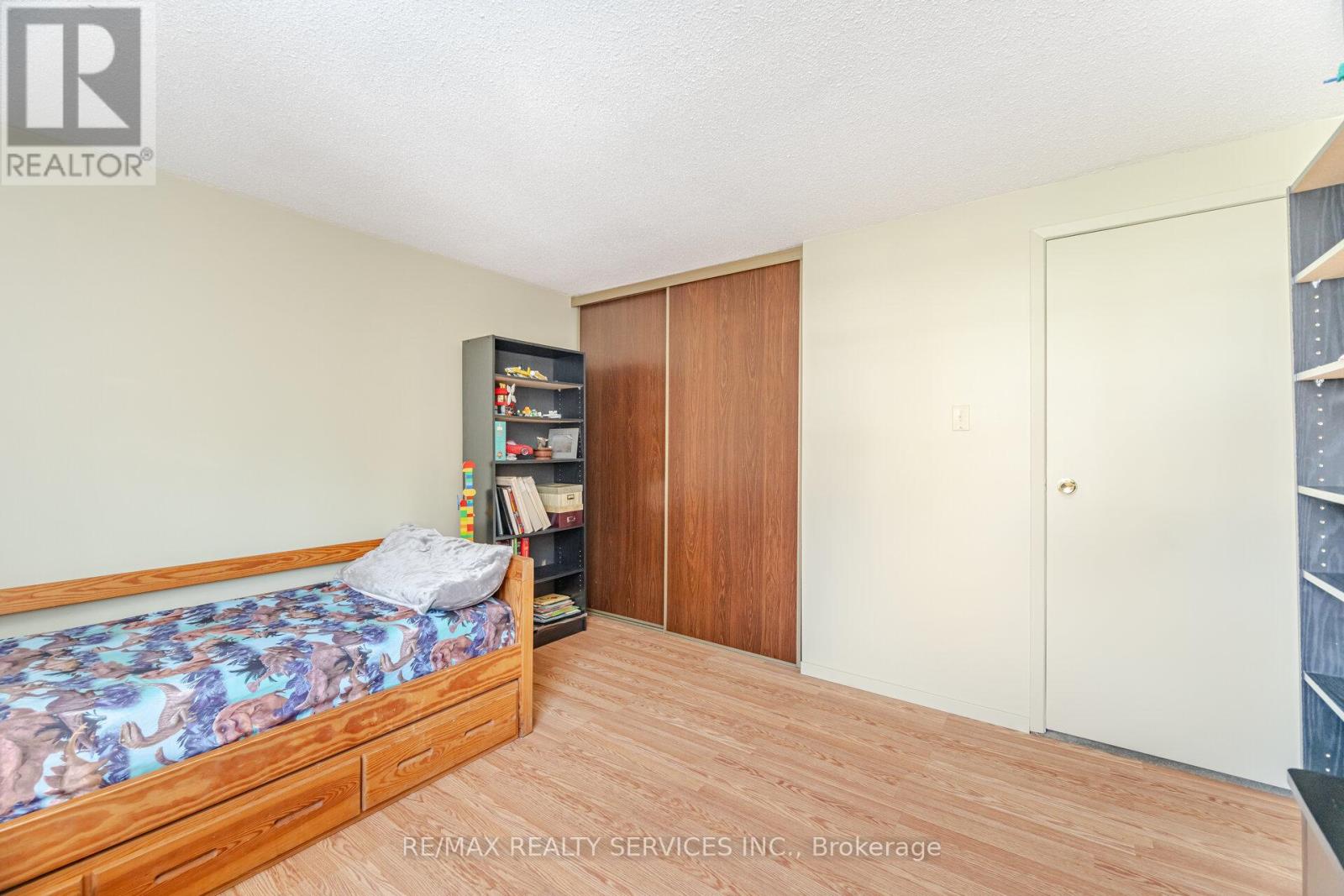 12 Sparklett Crescent, Brampton, Ontario  L6Z 1M8 - Photo 29 - W12830696