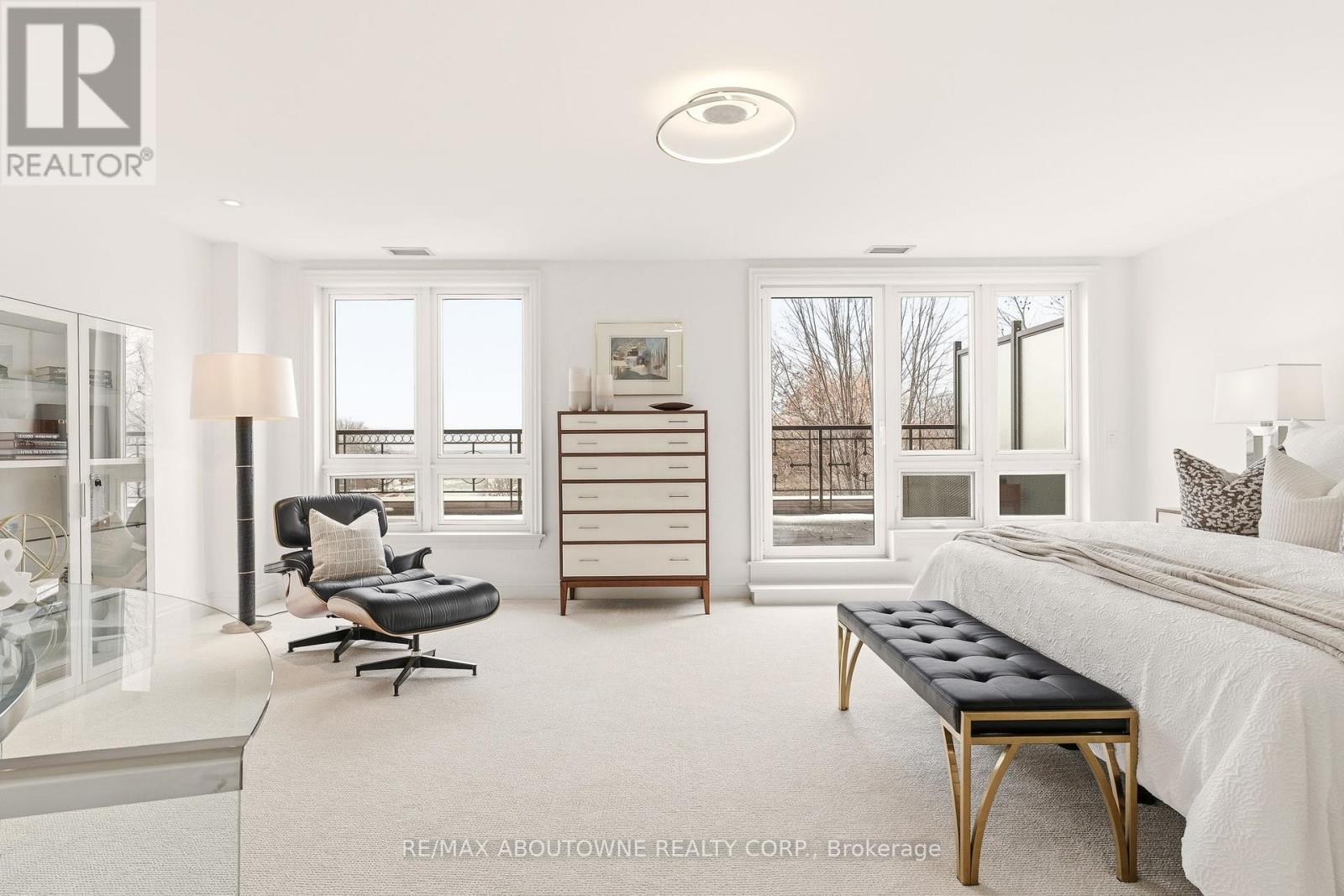 401 - 111 Forsythe Street, Oakville, Ontario  L6K 3J9 - Photo 14 - W12830702