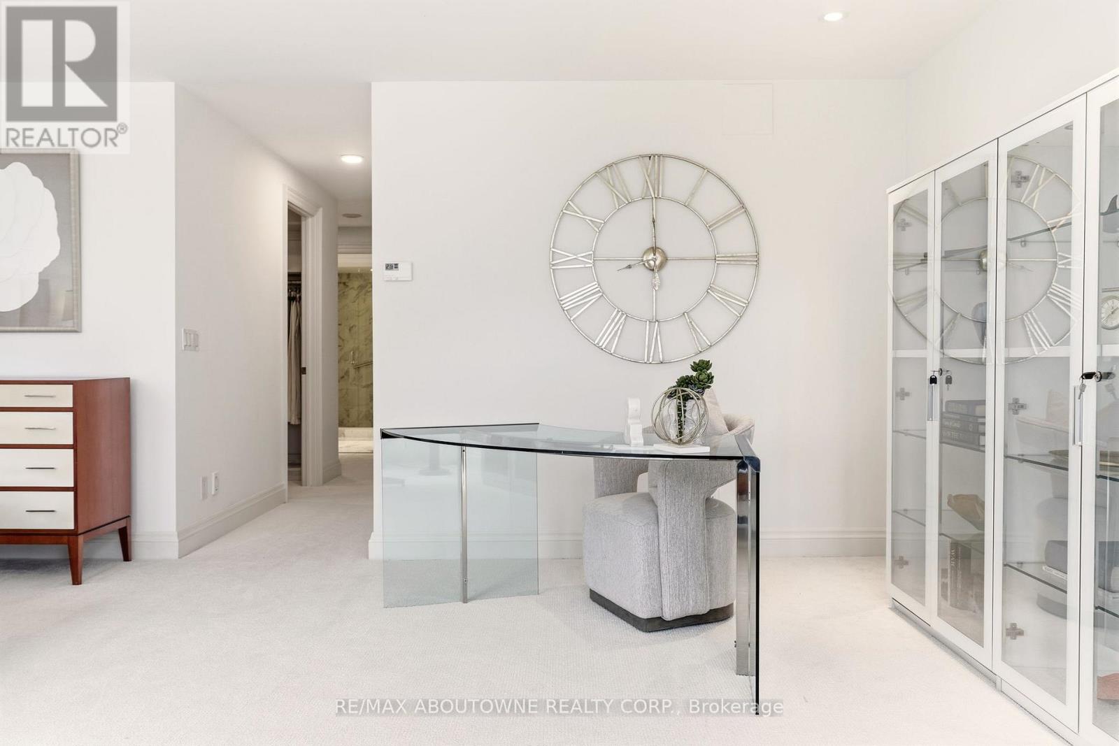 401 - 111 Forsythe Street, Oakville, Ontario  L6K 3J9 - Photo 17 - W12830702