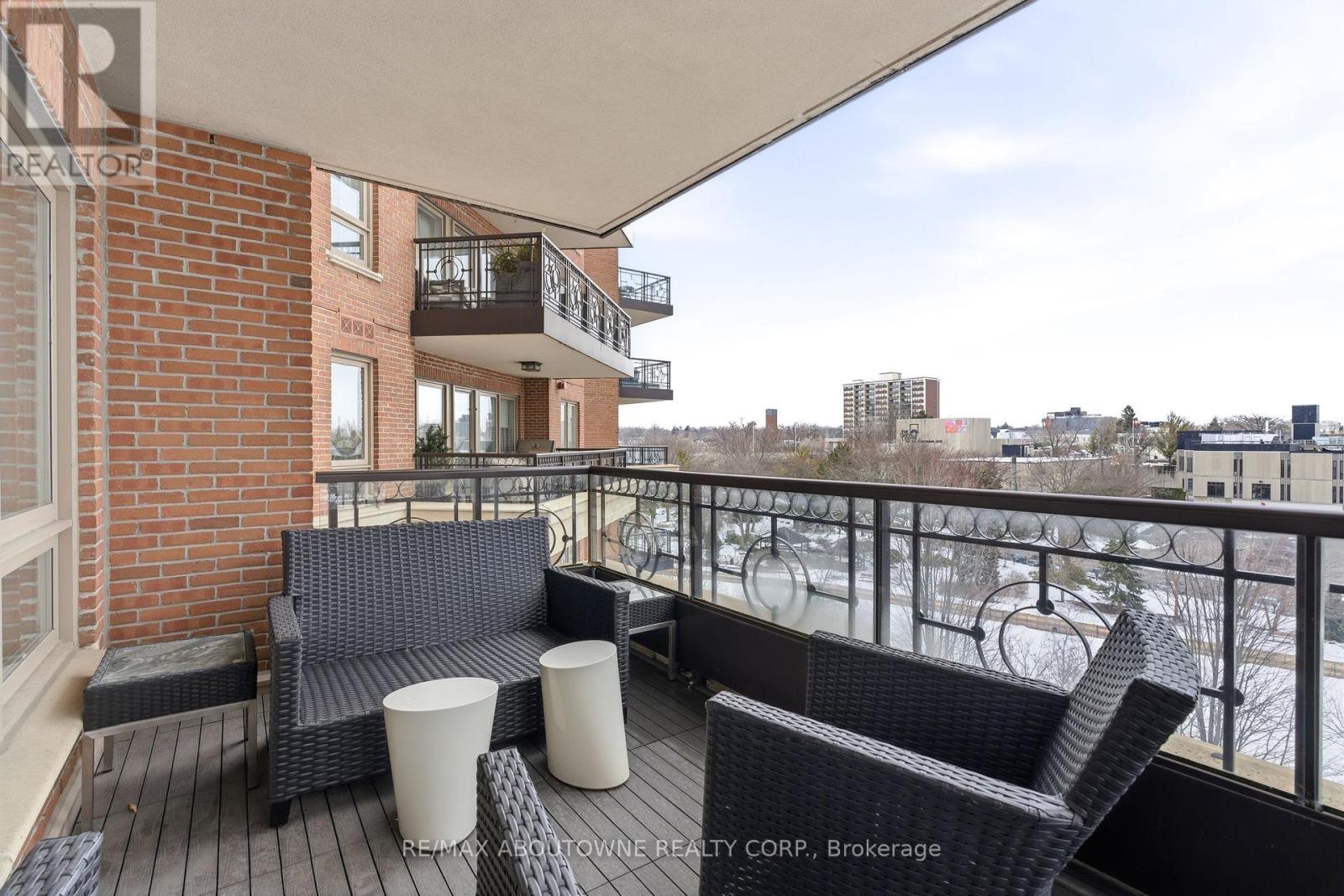 401 - 111 Forsythe Street, Oakville, Ontario  L6K 3J9 - Photo 31 - W12830702