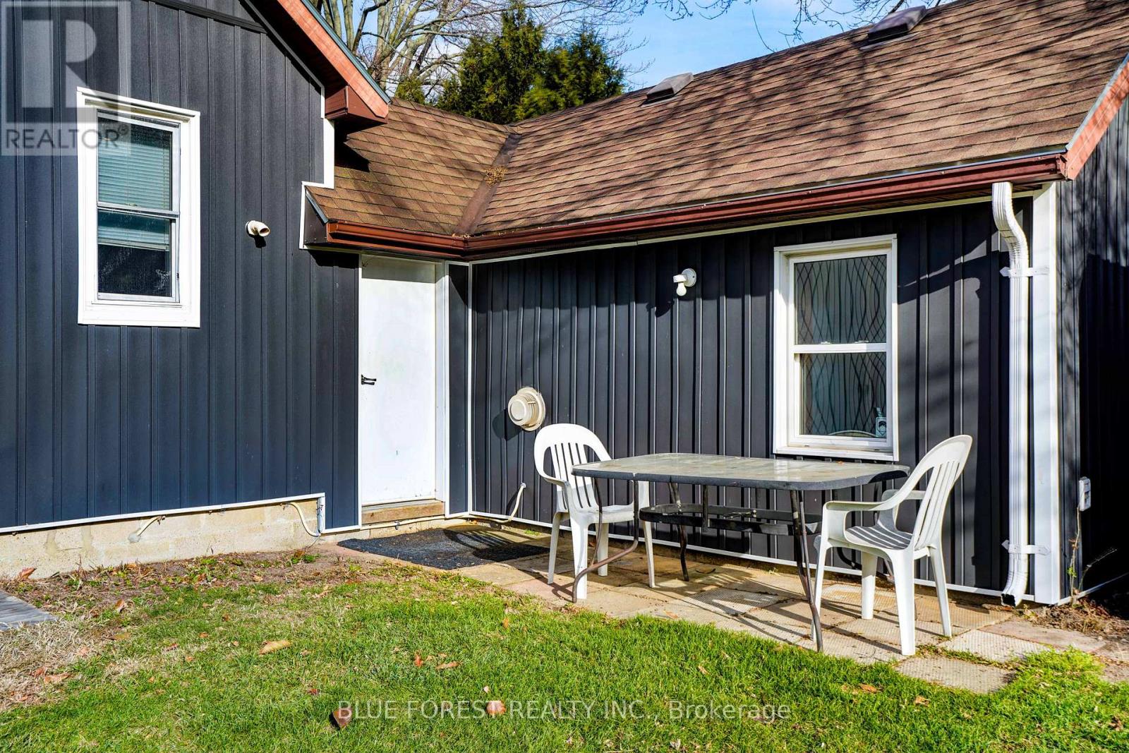 22557 Queens Line, West Elgin, Ontario  N0L 2C0 - Photo 27 - X12830722