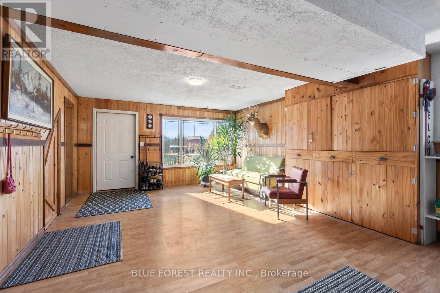 22120 Talbot Road, West Elgin, Ontario  N0L 2C0 - Photo 27 - X12830724