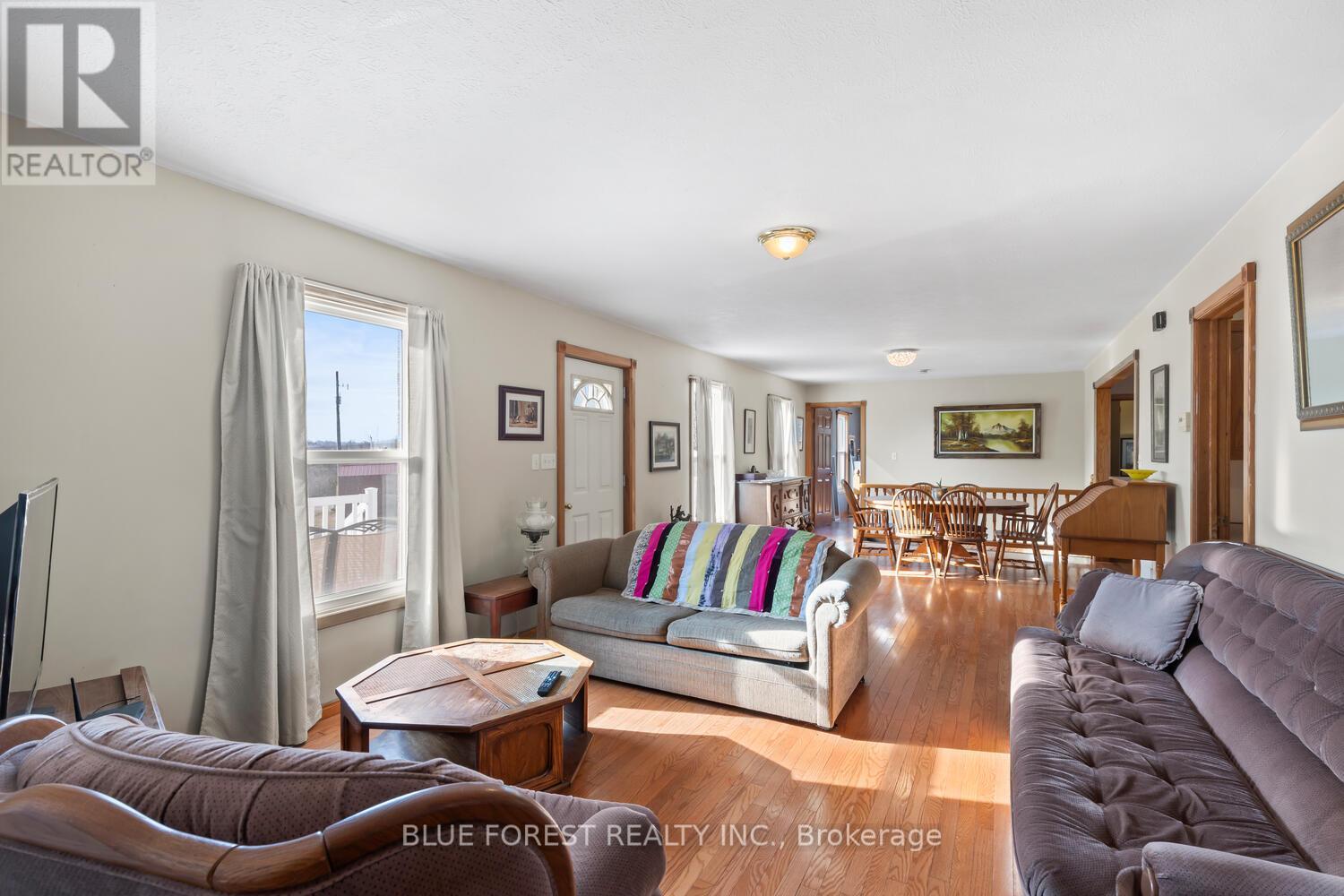 22120 Talbot Road, West Elgin, Ontario  N0L 2C0 - Photo 9 - X12830724