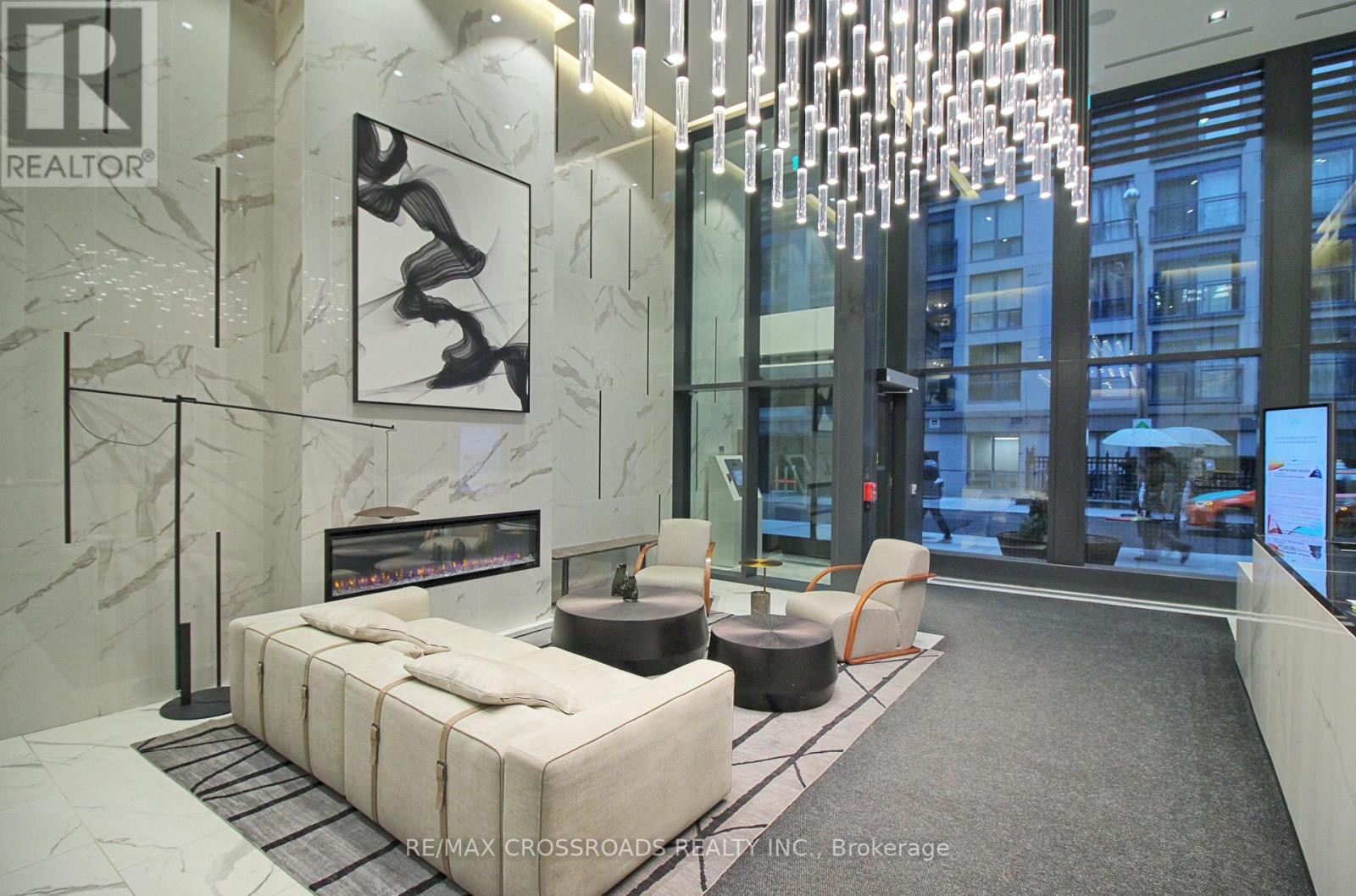 2302 - 82 Dalhousie Street, Toronto, Ontario  M5B 0C5 - Photo 18 - C12830736