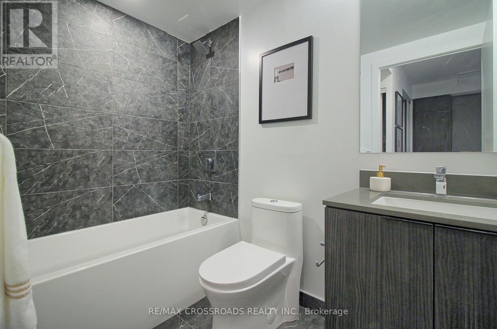 2302 - 82 Dalhousie Street, Toronto, Ontario  M5B 0C5 - Photo 8 - C12830736