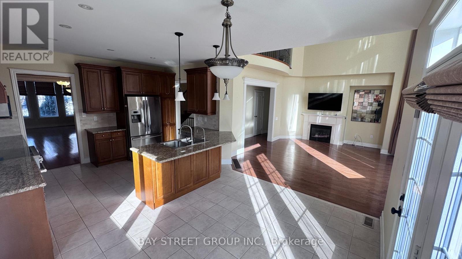 336 Turning Leaf Road, Oakville, Ontario  L6L 6W7 - Photo 18 - W12830732