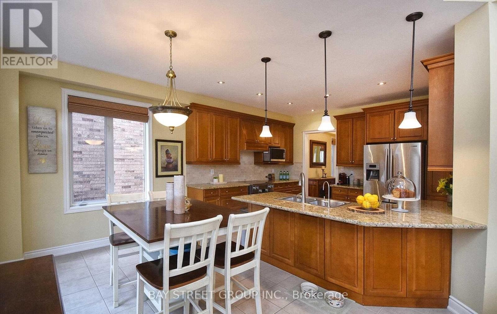 336 Turning Leaf Road, Oakville, Ontario  L6L 6W7 - Photo 19 - W12830732