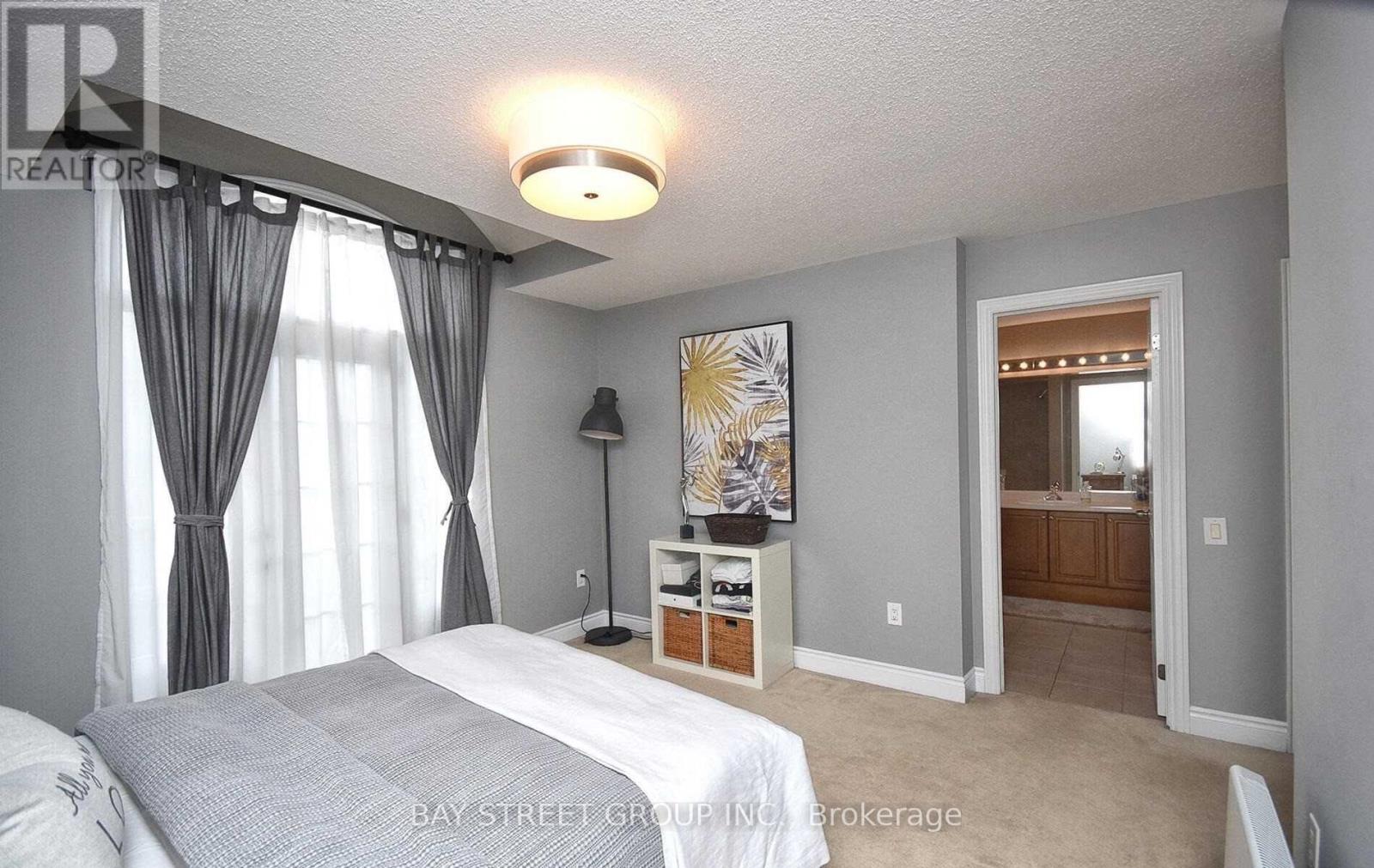 336 Turning Leaf Road, Oakville, Ontario  L6L 6W7 - Photo 33 - W12830732