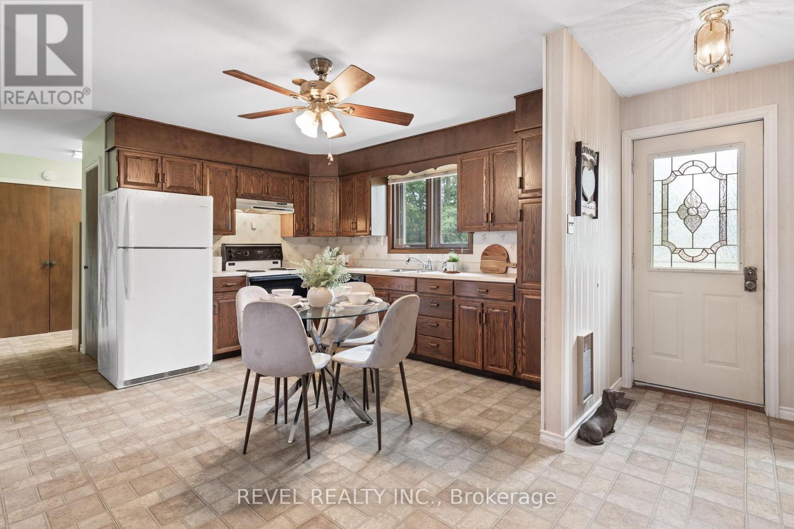 126 Pinewood Boulevard, Kawartha Lakes, Ontario  K0M 2T0 - Photo 13 - X12830740