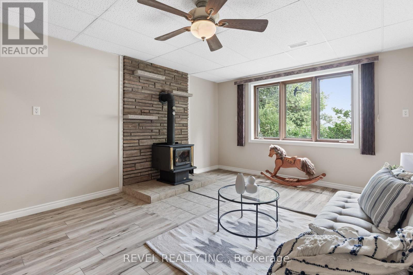 126 Pinewood Boulevard, Kawartha Lakes, Ontario  K0M 2T0 - Photo 27 - X12830740