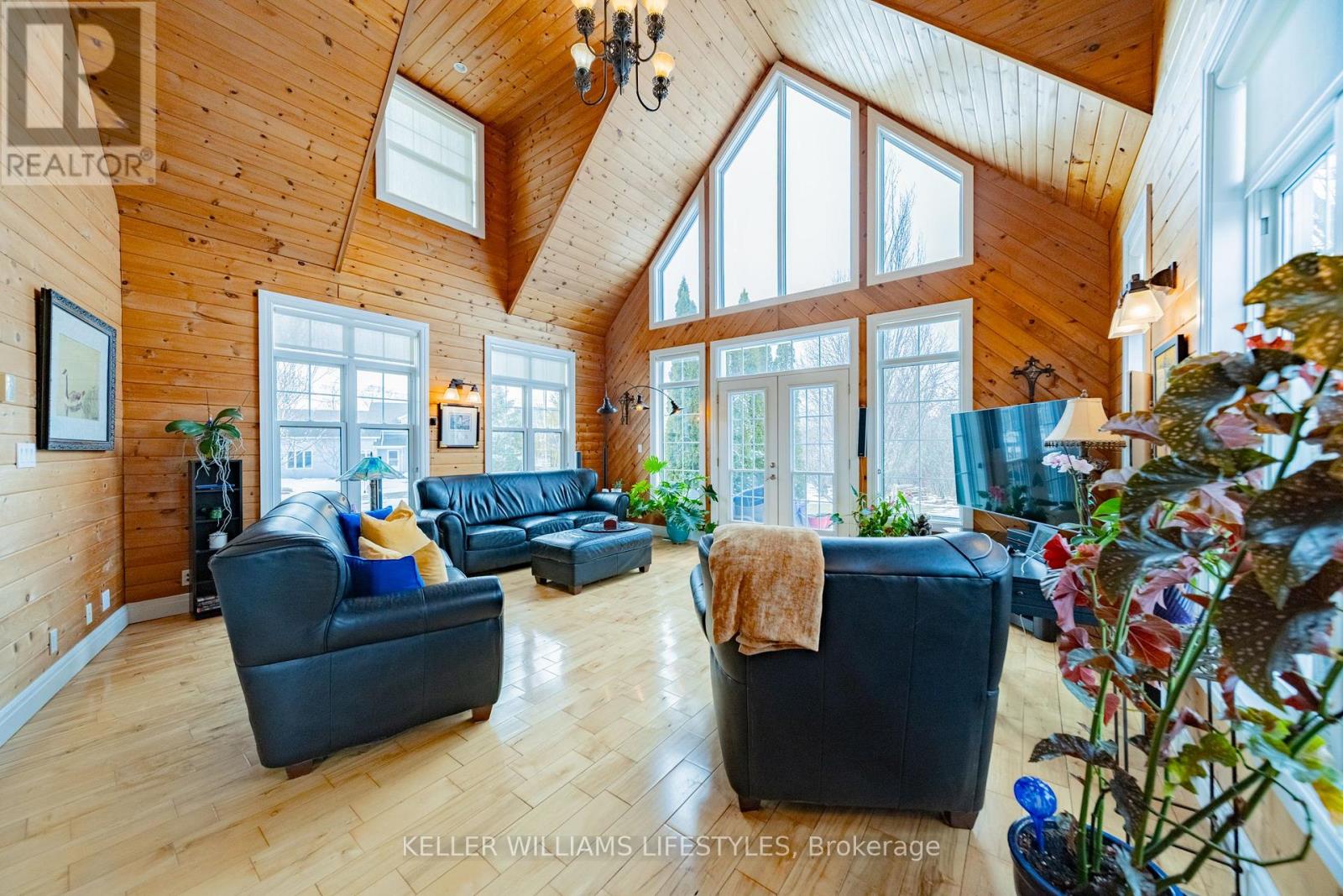 73028 Denise Court, Bluewater, Ontario  N0M 2T0 - Photo 18 - X12830742