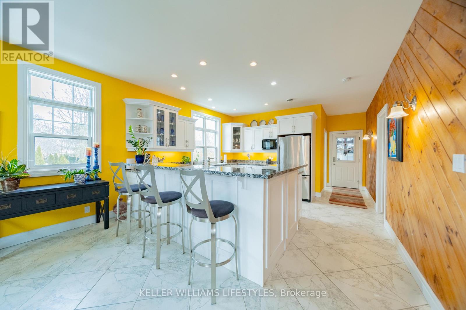 73028 Denise Court, Bluewater, Ontario  N0M 2T0 - Photo 4 - X12830742