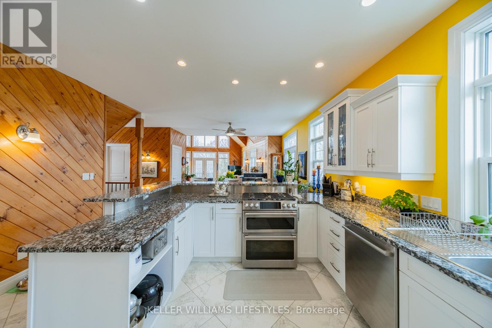 73028 Denise Court, Bluewater, Ontario  N0M 2T0 - Photo 7 - X12830742