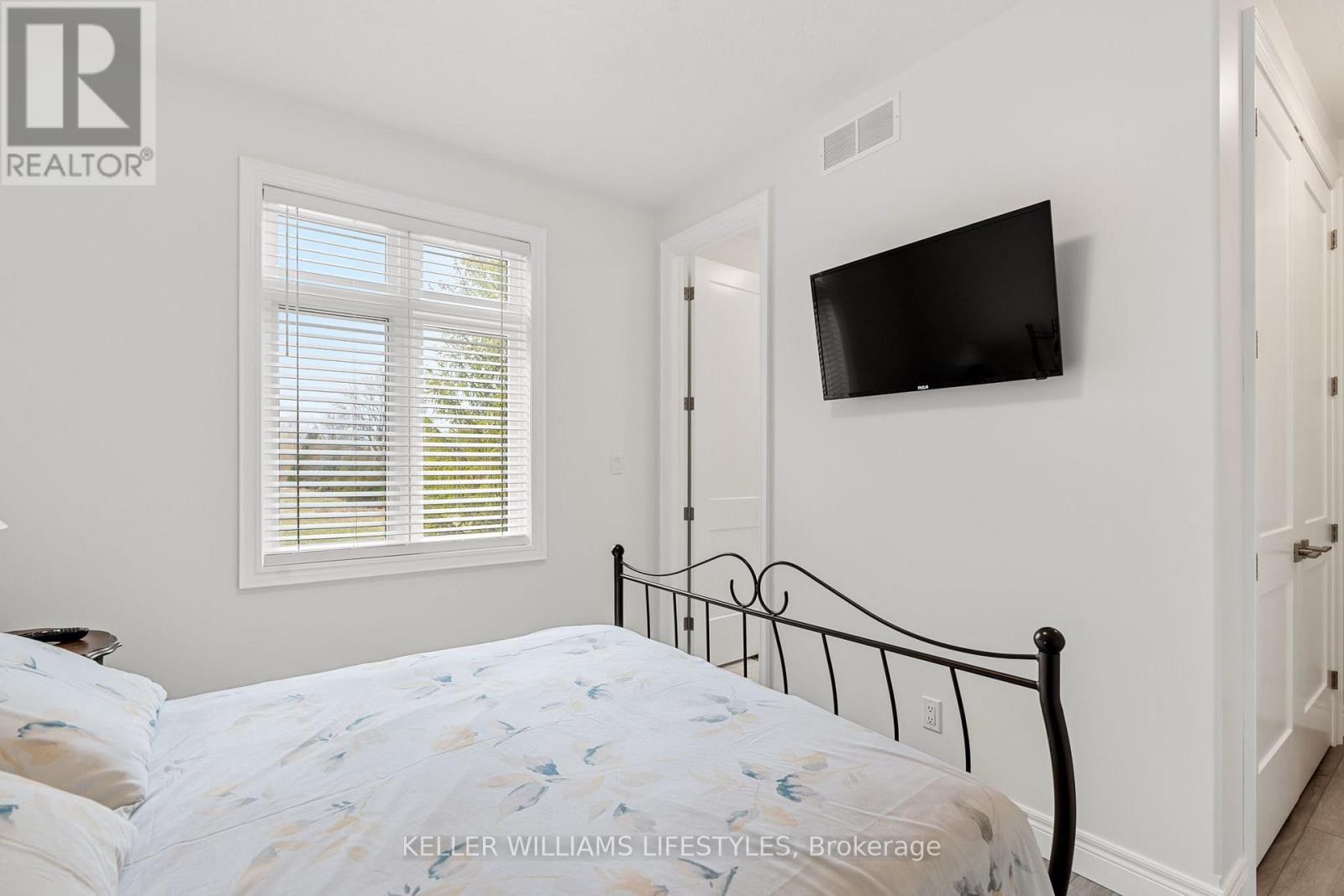 34180 Melena Beach Side Road, Bluewater, Ontario  N0M 1G0 - Photo 13 - X12830754