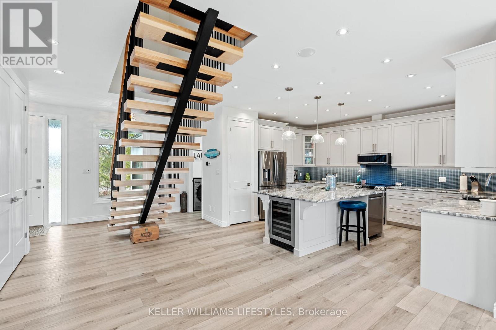 34180 Melena Beach Side Road, Bluewater, Ontario  N0M 1G0 - Photo 30 - X12830754