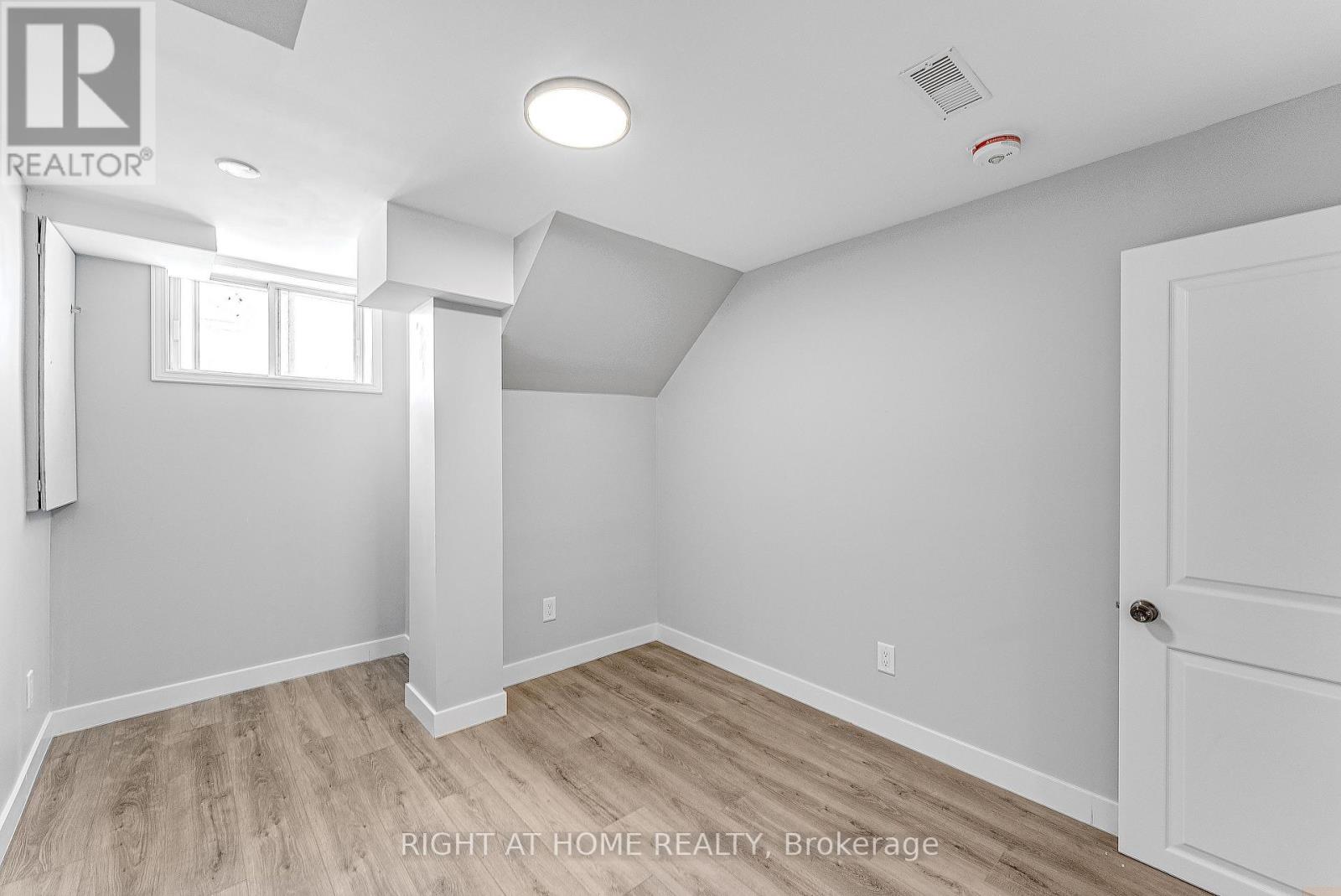 B - 902 Kenzie Street, Ottawa, Ontario  K1Z 6E4 - Photo 17 - X12830786