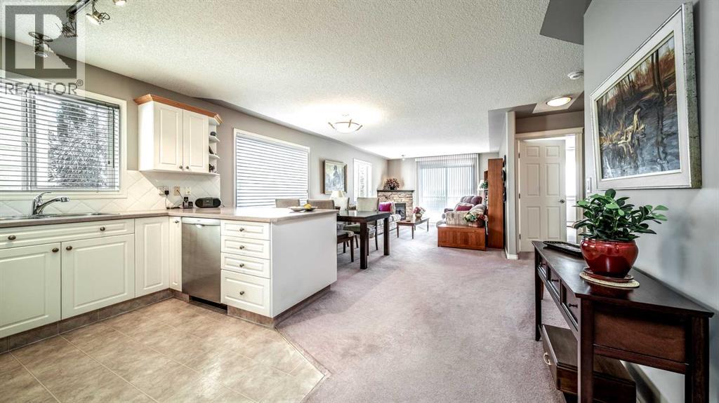 2206, 7451 Springbank Boulevard Sw, Calgary, Alberta  T3H 4K5 - Photo 5 - A2289221