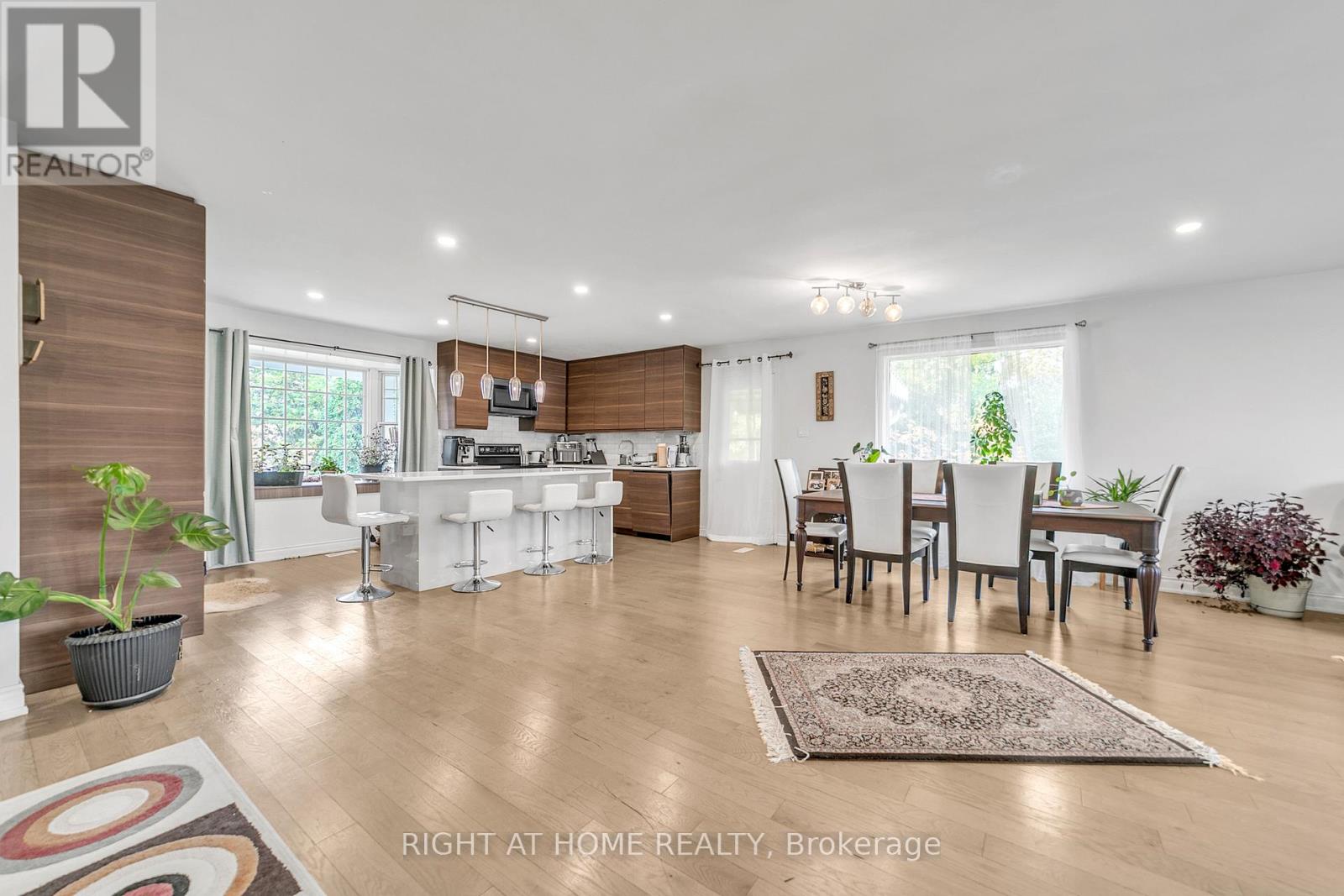 22 Hamilton Drive, Newmarket, Ontario  L3Y 3E8 - Photo 14 - N12830756