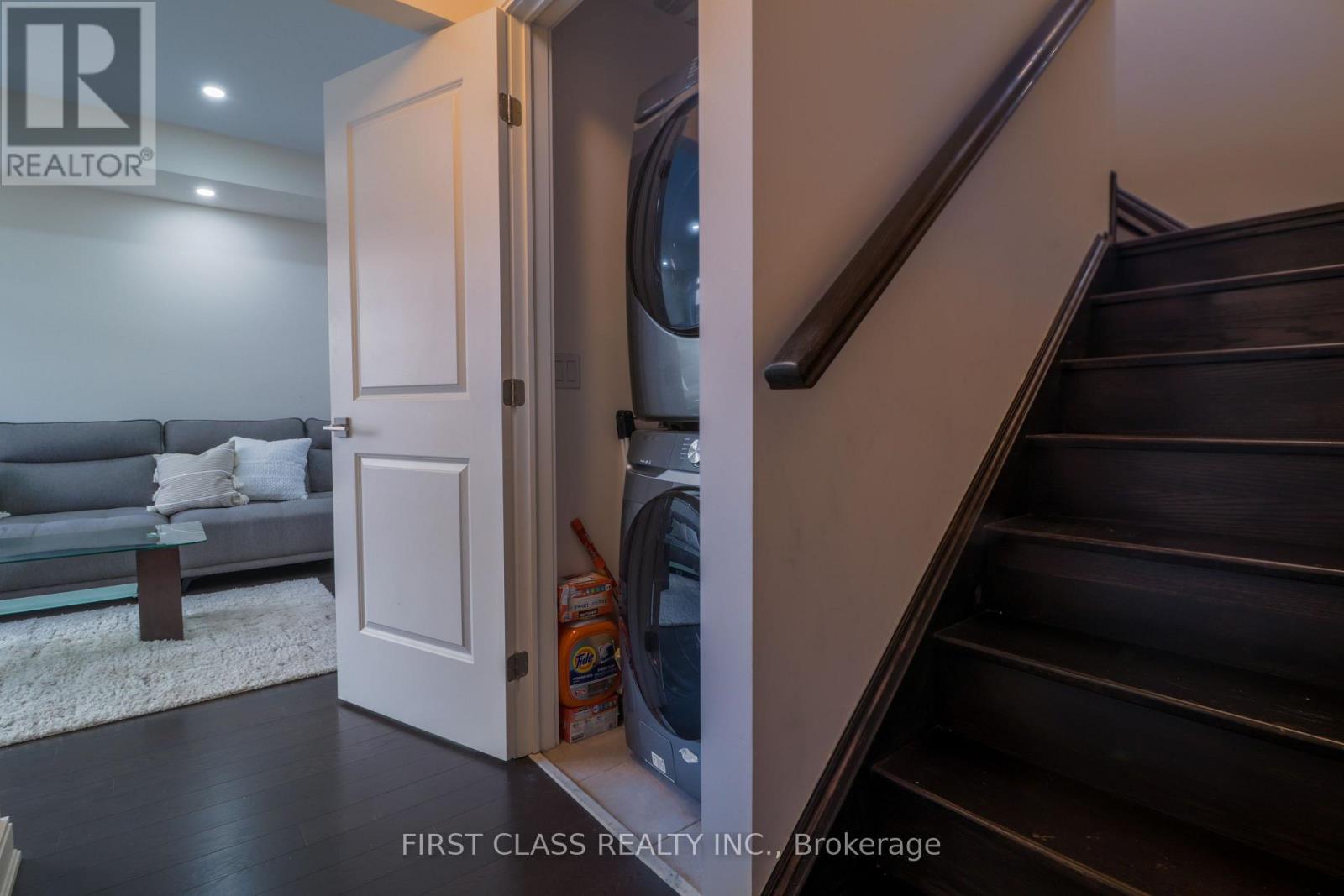 433 Veterans Drive, Brampton, Ontario  L7A 4Z1 - Photo 19 - W12830760